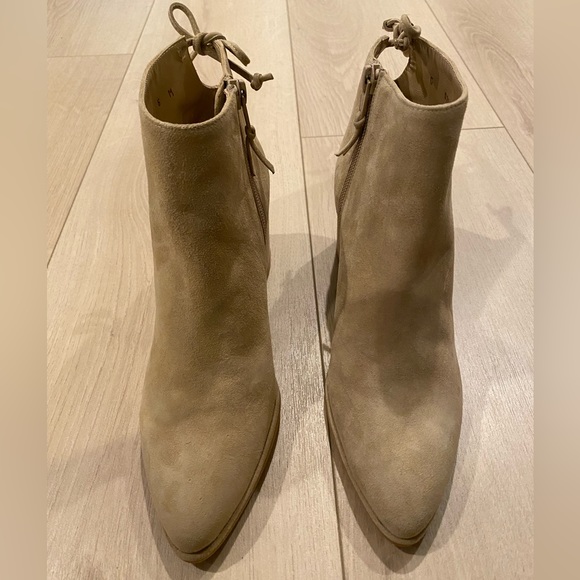 Stuart Weitzman Lofty Suede Boots - Picture 4 of 10